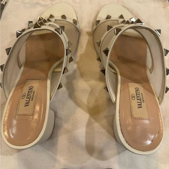 Valentino Garavani Rockstud Mesh Slide Sandal Light Ivory Size 37.5 - Picture 6 of 11